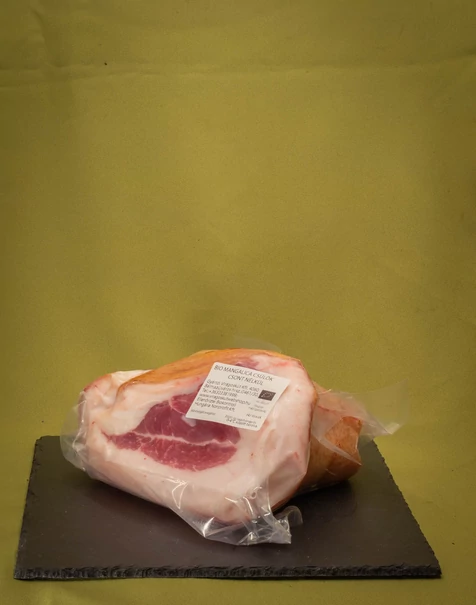 Bio mangalica csülök csont nélkül Bio mangalica csülök csont nélkül
