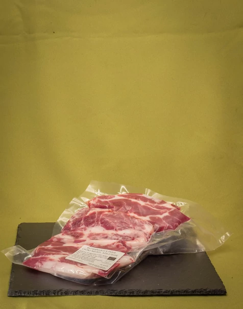 Bio mangalica tarja csont nélkül, szeletelve Bio mangalica tarja csont nélkül, szeletelve