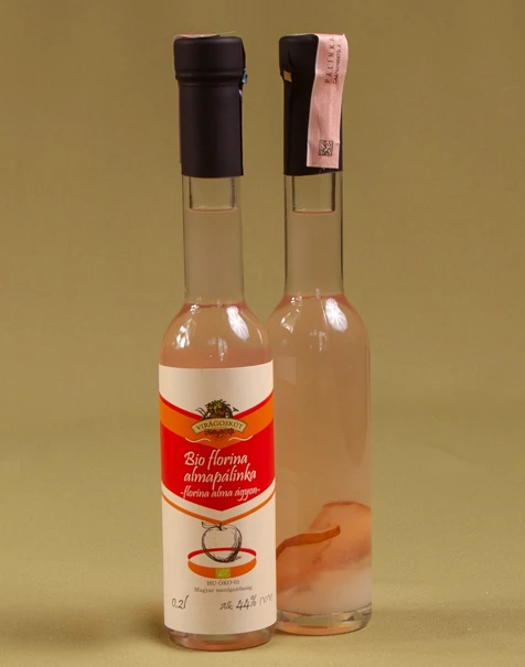 Bio florina almapálinka -florina alma ágyon- 44% 200ml Bio florina almapálinka -florina alma ágyon- 44% 200ml