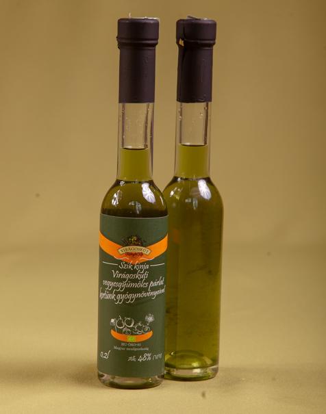 Szík kínja -Virágoskúti bio vegyesgyümölcs párlat kertünk gyógyfüveivel- 200ml 48%