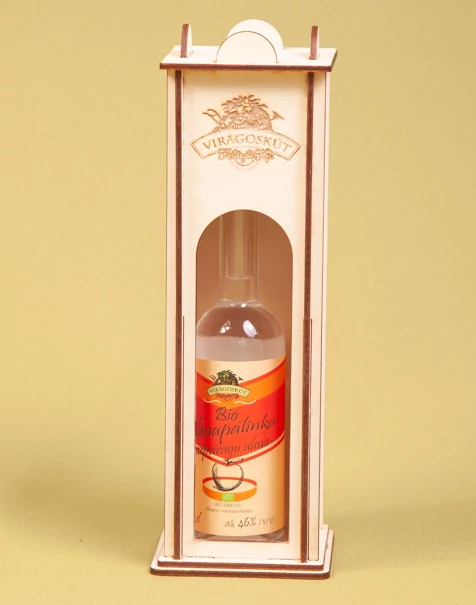 Bio almapálinka -szépvirágú alma- 100ml 46%, díszdobozban